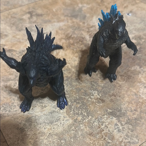 Godzilla - Picture 2 of 3